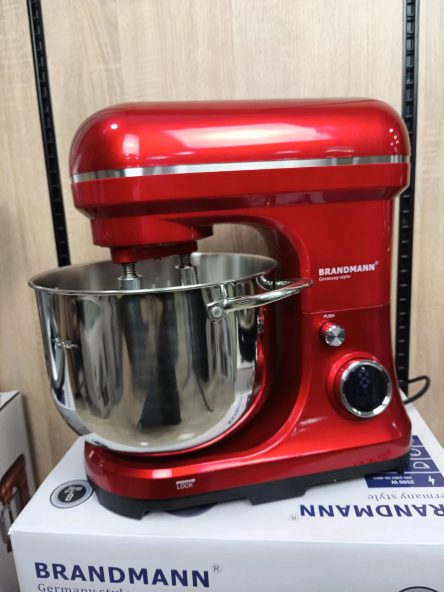 Robot Pétrin Double Crochet – 2500 W 10 L 5Kg BRANDMANN BR-STM-001 Rouge – Image 2